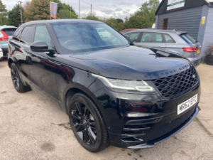 2018 Land Rover Range Rover Velar 2.0 D180 R-Dynamic Se SUV 5dr Diesel Auto 4WD Euro 6 (s/s) (180 Ps) in Black — image 3