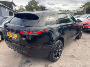 2018 Land Rover Range Rover Velar 2.0 D180 R-Dynamic Se SUV 5dr Diesel Auto 4WD Euro 6 (s/s) (180 Ps) in Black — image 6