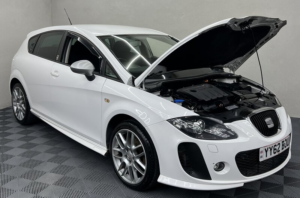2012 SEAT Leon 2.0 Leon Supercopa Fr+ Cr Tdi 5dr in White — image 3