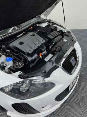 2012 SEAT Leon 2.0 Leon Supercopa Fr+ Cr Tdi 5dr in White — image 5