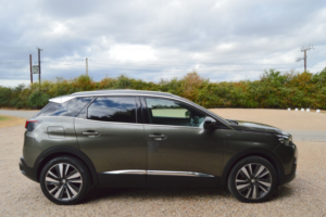 2020 Peugeot 3008 1.5 Bluehdi Gt Line Premium in Grey — image 4