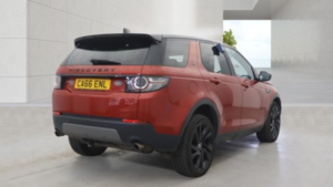 2017 Land Rover Discovery Sport 2.0 Td4 Hse Black in Red — image 3