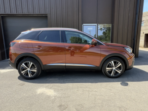 2018 Peugeot 3008 1.5 Bluehdi Allure in Bronze — image 4