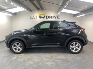 2021 Nissan Juke 1.0 Dig-T N-Connecta SUV 5dr Petrol Manual Euro 6 (s/s) (114 Ps) in Black — image 2
