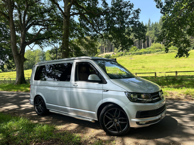 2017 Volkswagen Transporter 2.0 Tdi T28 Bluemotion Tech Highline Panel Van 5dr Diesel Manual Fwd Swb Euro 6 (s/s) (102 Ps) in Silver — image 1