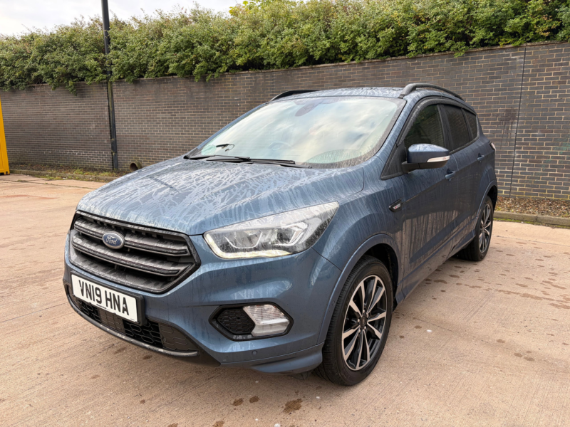 2019 Ford Kuga 1.5t Ecoboost Gpf St-Line SUV 5dr Petrol Manual Euro 6 (s/s) (150 Ps) in Blue — image 1