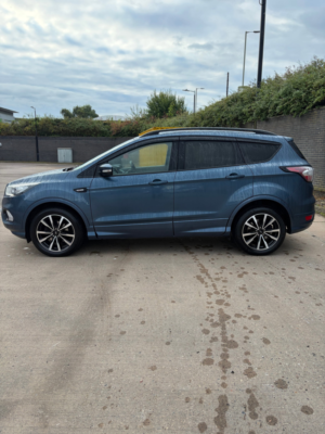 2019 Ford Kuga 1.5t Ecoboost Gpf St-Line SUV 5dr Petrol Manual Euro 6 (s/s) (150 Ps) in Blue — image 2