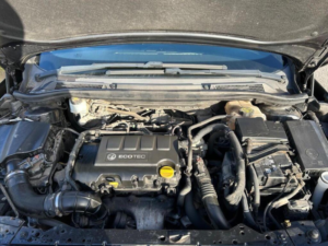 2015 Vauxhall Astra Gtc 1.4i Turbo Limited Edition Euro 6 (s/s) 3dr in Black — image 2