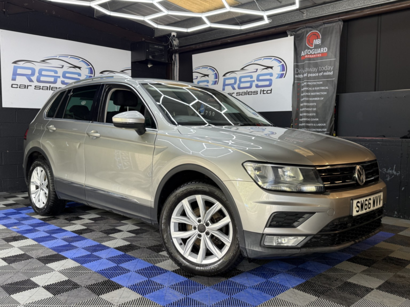 2016 Volkswagen Tiguan 2.0 Tdi Bluemotion Tech Se Navigation in Silver — image 1