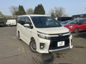 2016 Toyota Voxy