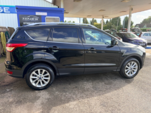 2015 Ford Kuga 2.0 Tdci Titanium SUV 5dr Diesel Manual AWD Euro 6 (s/s) (180 Ps) in Black — image 2