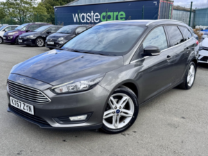 2017 Ford Focus 1.0 T Ecoboost Zetec Edition in Grey — image 3