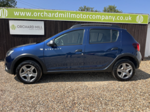 2019 Dacia Sandero Stepway 0.9 Stepway Essential Tce 90 My18 in Blue — image 3