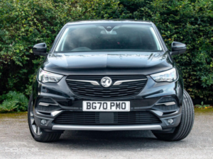 2020 Vauxhall Grandland X 1.2 Turbo Griffin Euro 6 (s/s) 5dr in Black — image 2