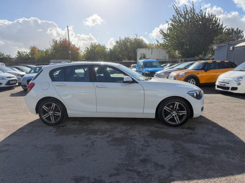 2012 BMW 1 Series 2.0 116d Sport Euro 5 (s/s) 5dr in White — image 1
