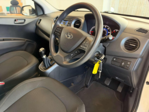 2017 Hyundai I10 1.0 Se Euro 6 5dr in White — image 3