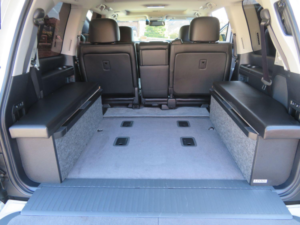 2015 Toyota Land Cruiser 4.6 V8 Zx J200 in White — image 4