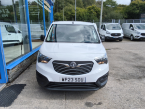 2023 Vauxhall Combo 1.5 Turbo D 2300 Prime Panel Van 5dr Diesel Manual L1 H1 Euro 6 100 Ps in White — image 3