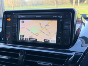 2011 Toyota Iq 1.3 Dual Vvt-I 3 in Silver — image 3