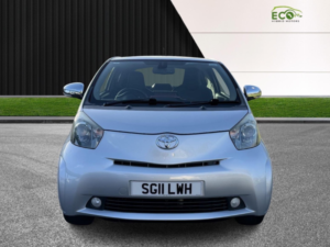 2011 Toyota Iq 1.3 Dual Vvt-I 3 in Silver — image 6