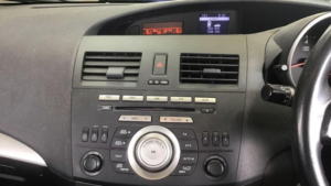 2009 Mazda Mazda3 2.0 Ts2 Auto Euro 5 5dr in Silver — image 4