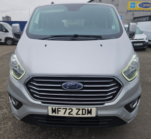 2022 Ford Tourneo Custom 2.0 Tourneo Custom Titanium Bus M1 320 L2 2.0l Ecoblue 130ps Fwd 6 Speed Manual in Silver — image 2