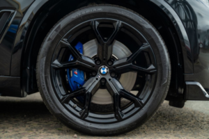 2019 BMW X5 3.0 30d M Sport SUV 5dr Diesel Auto Xdrive Euro 6 (s/s) (265 Ps) in Black — image 3