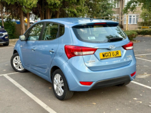 2013 Hyundai Ix20 1.6 Active Auto Euro 5 5dr in Blue — image 3