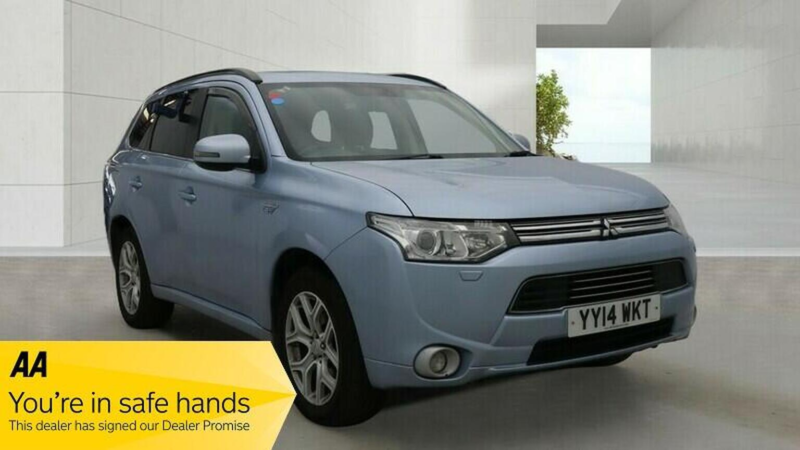 2014 Mitsubishi Outlander 2.0h 12kwh Gx4h CVT 4WD Euro 5 (s/s) 5dr in Silver — image 1