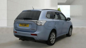 2014 Mitsubishi Outlander 2.0h 12kwh Gx4h CVT 4WD Euro 5 (s/s) 5dr in Silver — image 5