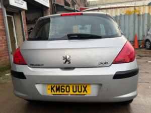 2010 Peugeot 308 1.6 Vti S 5dr in Silver — image 5