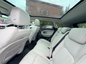 2017 Land Rover Range Rover Evoque Td4 Se Tech in White — image 2