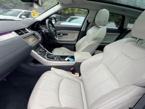 2017 Land Rover Range Rover Evoque Td4 Se Tech in White — image 4