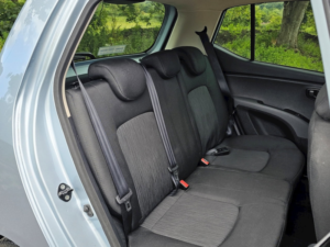 2013 Hyundai I10 1.2 Active Hatchback 5dr Petrol Auto Euro 5 (85 Bhp) in Silver — image 5