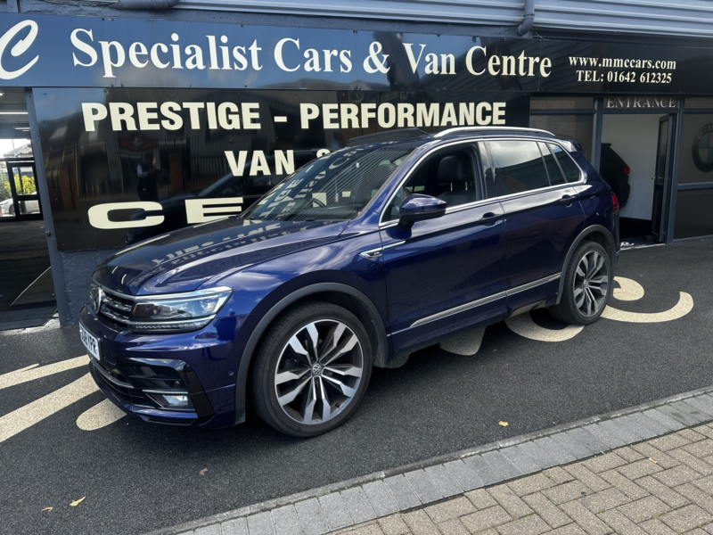 2018 Volkswagen Tiguan 2.0 Tdi R-Line in Blue — image 1