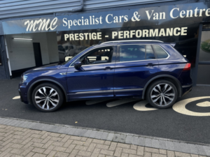 2018 Volkswagen Tiguan 2.0 Tdi R-Line in Blue — image 6