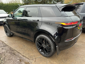 2019 Land Rover Range Rover Evoque 2.0 D150 R-Dynamic S in Black — image 3