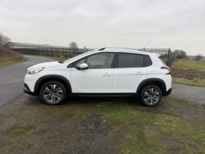 2016 Peugeot 2008 1.2 Puretech Allure SUV 5dr Petrol Manual Euro 6 (82 Ps) in Multicolour — image 6