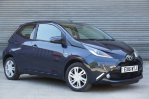 2015 Toyota Aygo 1.0 Vvt-I X-Pression in Blue — image 2