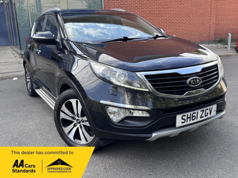 2011 Kia Sportage 2.0 Kx-3 AWD Euro 5 5dr in Black — image 1