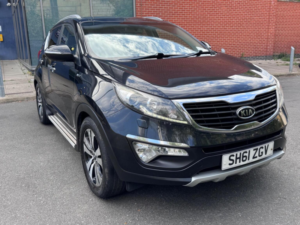 2011 Kia Sportage 2.0 Kx-3 AWD Euro 5 5dr in Black — image 2