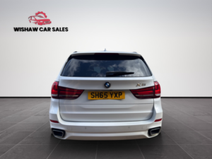 2015 BMW X5 3.0 X5 Xdrive40d M Sport in White — image 6