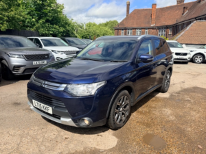 2015 Mitsubishi Outlander Di-D Gx 3 in Blue — image 3