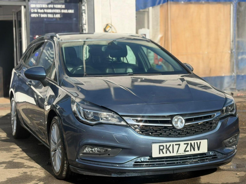 2017 Vauxhall Astra 1.4i Turbo Elite Nav Sports Tourer Auto Euro 6 (s/s) 5dr in Blue — image 1