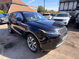 2019 Land Rover Range Rover Evoque Hse in Black — image 2