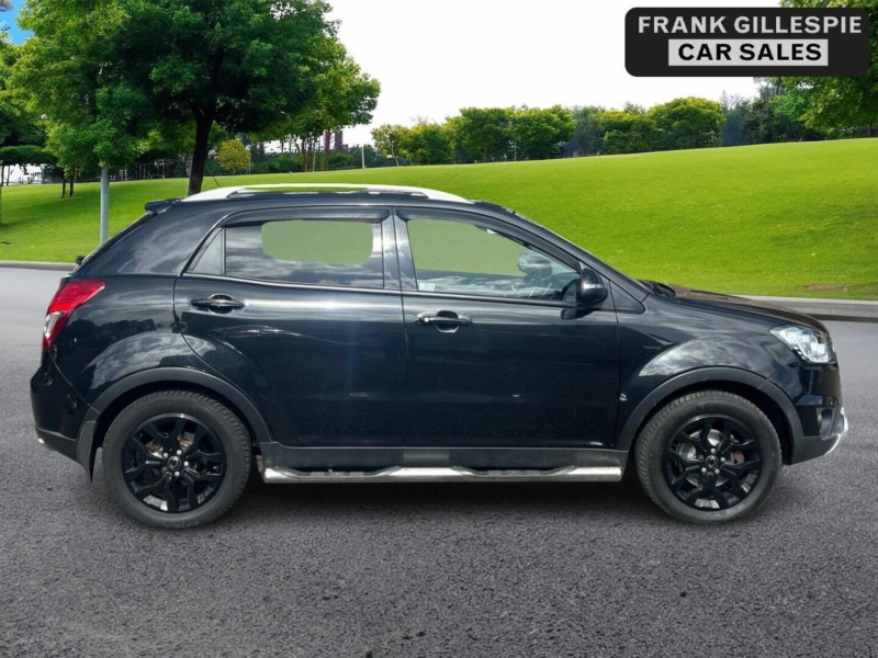 2016 Ssangyong Korando 2.2d Elx 4WD Euro 6 5dr in Black — image 1