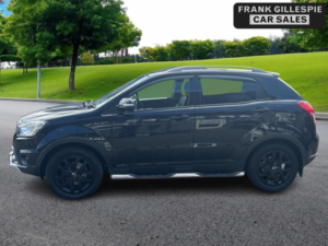 2016 Ssangyong Korando 2.2d Elx 4WD Euro 6 5dr in Black — image 2