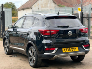 2019 MG MG Zs 1.0 T-Gdi Exclusive Auto Euro 6 5dr in Black — image 4