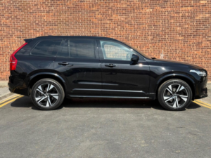 2020 Volvo Xc90 2.0 B6 Mhev R-Design Auto 4WD Euro 6 (s/s) 5dr in Black — image 4