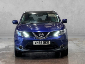 2016 Nissan Qashqai 1.6 Dci Tekna 2WD Euro 6 (s/s) 5dr in Blue — image 5